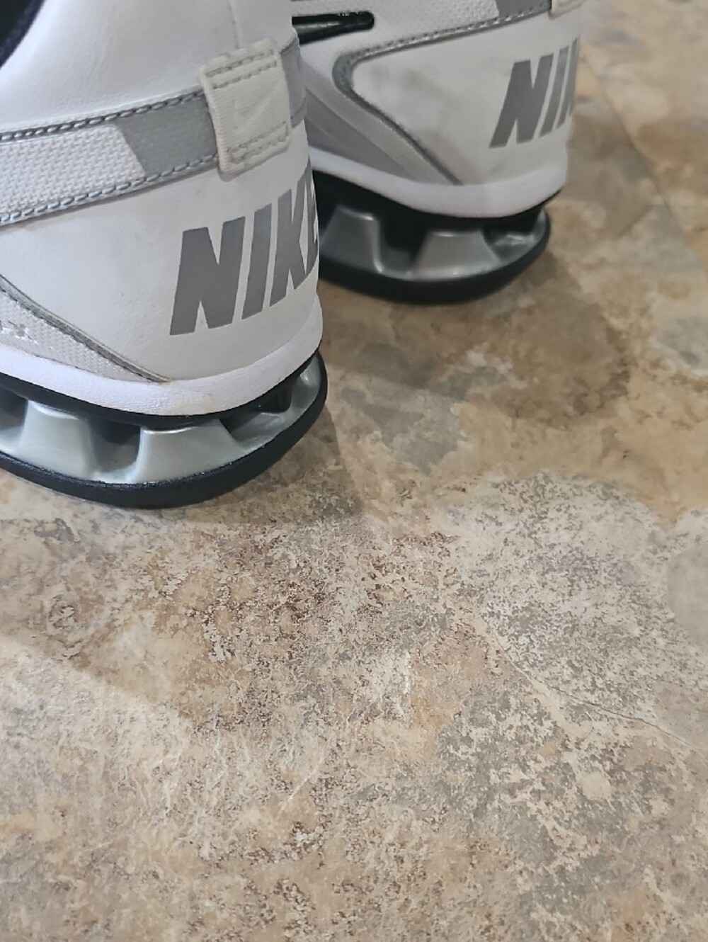 Nike Men’s White and Black Leather Athletic Trainers - Picture 13 of 14
